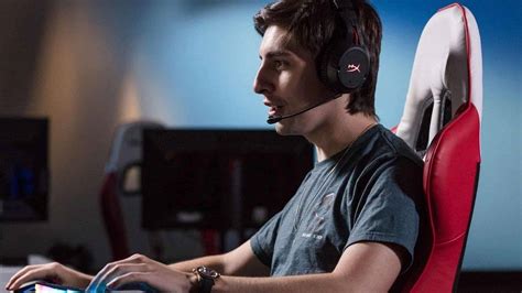 Shroud Gaming Setup : Shroud's new Gaming PC has an AMD Zen 3 5950X AND ...