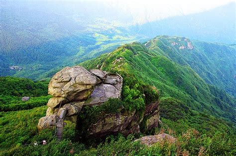 Hunan Travel Guide: Mt. Hengshan Scenic Spot