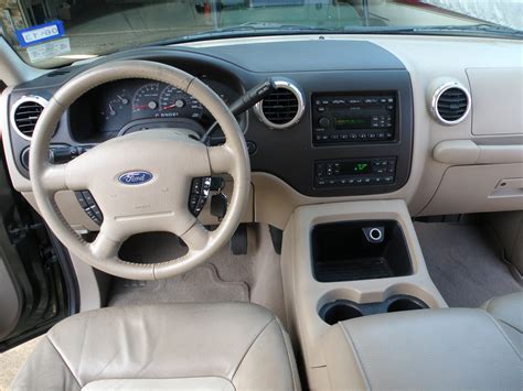 2004 Ford Expedition - Interior Pictures - CarGurus