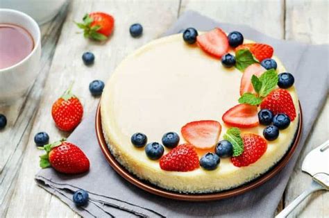 Sour Cream Cheesecake | Recipe | Sour cream cheesecake, Sicilian ...