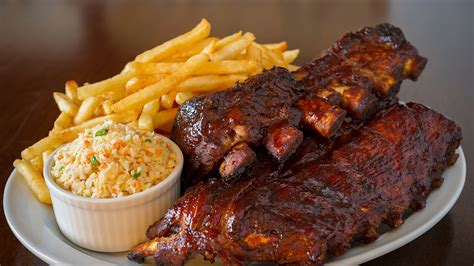 RESTAURANT REVIEW – Q-BBQ - Dean's Team