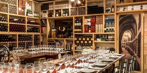 Food & Wine Tours in Rome – Expert Guides - City Wonders