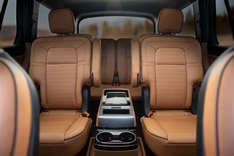 2020 Lincoln® Aviator 360° Photo & Video Gallery | Lincoln.com