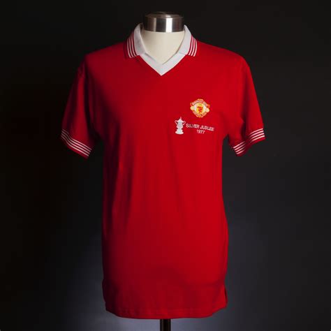 Manchester United 1977 FA Cup Final shirt