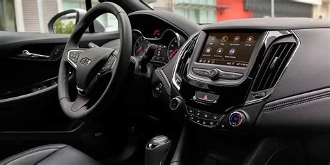 2019 Chevrolet Cruze Interior Features, Space | Chevy Cruze Omaha