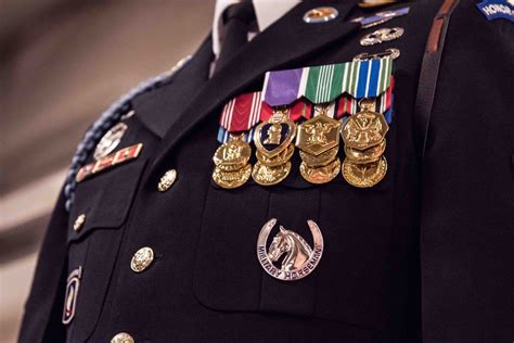 The Army's newest badge awarded to Old Guard Soldiers | Article | The ...