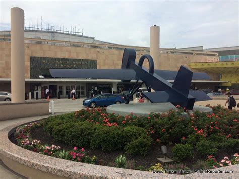 Photo Tour of Houston Hobby Airport's New Terminal - AirlineReporter ...