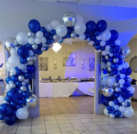 Graduation Balloon Arches