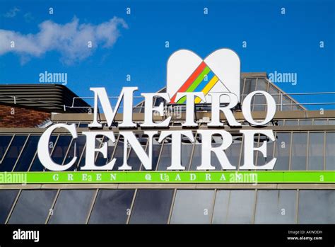 dh Metro Centre NEWCASTLE NORTHUMBRIA Metro Centre logo name sign Stock ...