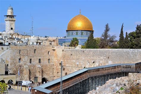 Dome of the Rock at Temple Mount in Jerusalem, Israel - Encircle Photos