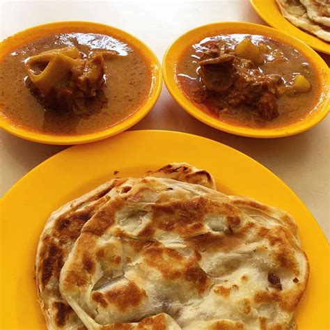 Singaporean Restaurant In America Serves Roti Prata With Fried Egg In ...