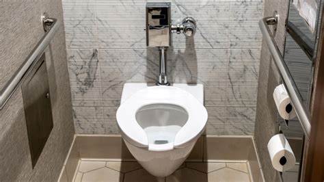 Are Low-Flow Toilets Worth It? | ColonialWebb