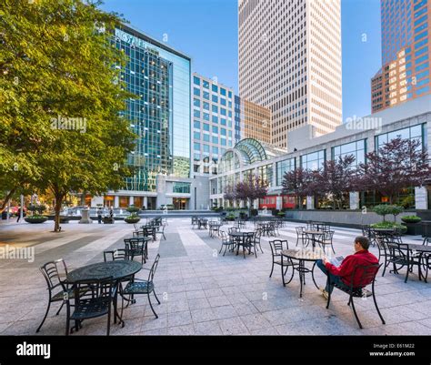 The Plaza at Two Wells Fargo Center in downtown Charlotte, North Stock ...