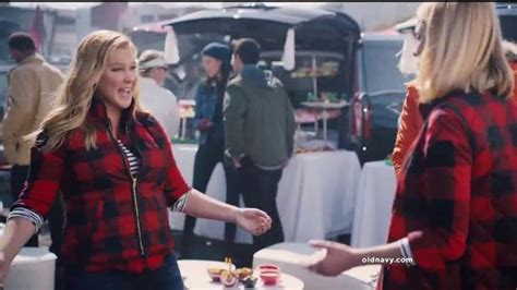 Old Navy TV Commercial, 'Team Old Navy' Featuring Amy Schumer - iSpot.tv