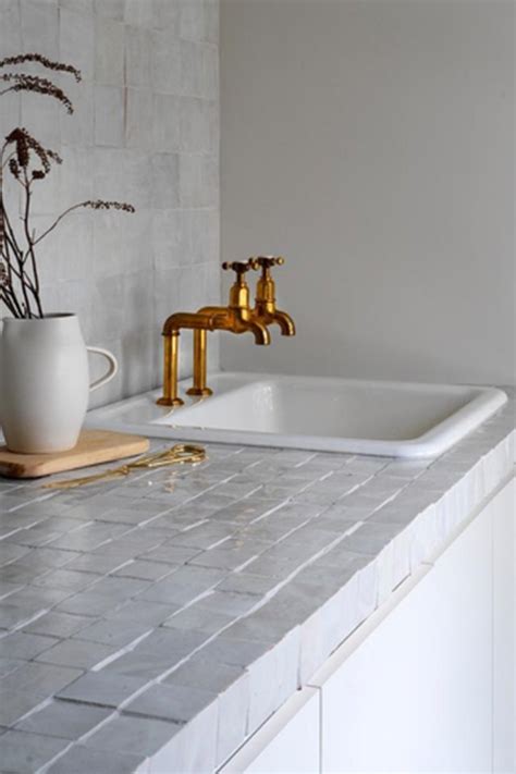 15 Tile Countertop Ideas: Here's Everything You Need to Know | Hunker