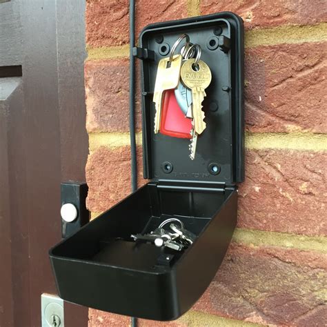 Federal Outdoor High Security Home Wall Mounted Combination Key Safe ...