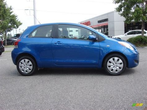 Blazing Blue Pearl 2010 Toyota Yaris 3 Door Liftback Exterior Photo ...