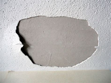 How To Fix Ceiling Crack - Drywall & Plaster - DIY Chatroom Home ...