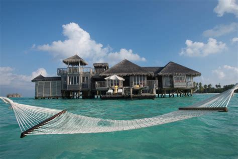 14 Incredible Overwater Bungalows in the Maldives | Oyster.com