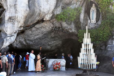 Lourdes, France - Sanctuary of our Lady - Nomadic Thoughts