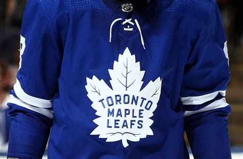 Toronto Maple Leafs Reverse Retro Jersey Is Terrible