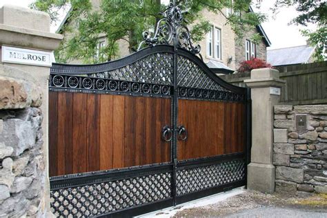 Simple Gate Design For Small House: 15 Best Front Gate Ideas ...