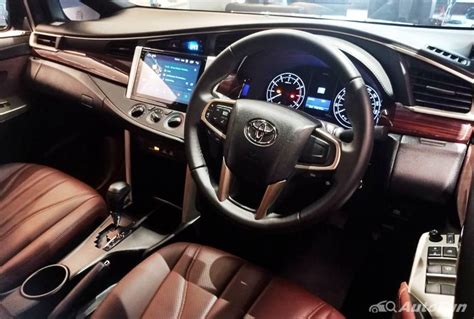 Interior Toyota Innova Reborn Bisa Dibuat Lebih Mewah dari Zenix ...