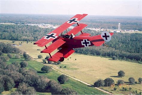 Fokker triplane | Vintage aircraft, Aircraft, Red baron