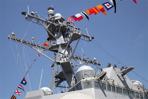 USS Momsen (DDG 92) Photo Tour