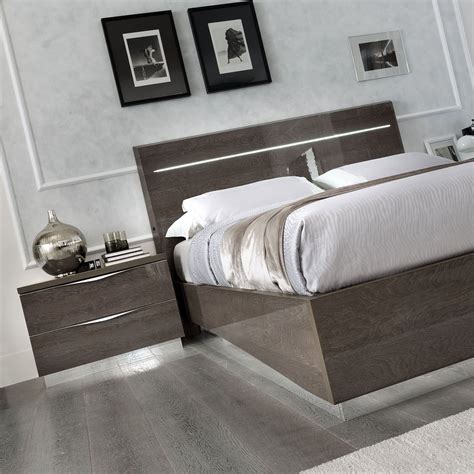 20+ Ultra Modern Bedroom Furniture – DECOOMO