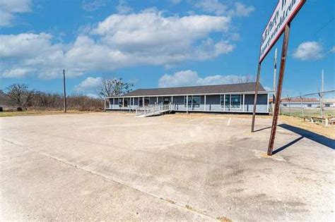 2.993 Acres of Commercial Land for Lease in Greenville, Texas - LandSearch