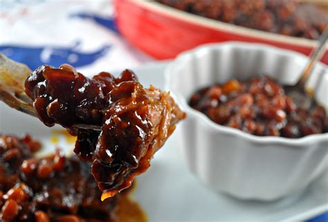 Recipe: Mom's Famous BBQ Baked Beans + Ribs | The Food Hussy!