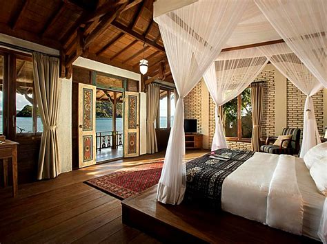 Top 12 Luxury Hotels in Labuan Bajo - Sara Lind's Guide 2021