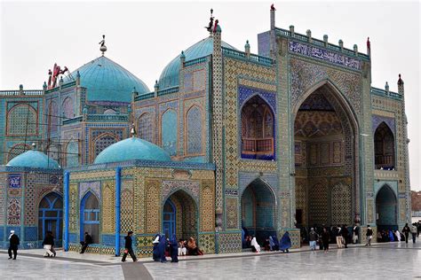 Shrine of Hazrat Ali | Shrine of Hazrat Ali, Mazar-e-Sharif | Scott ...