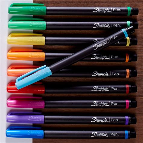 Amazon.com : Sharpie Art Pens, Fine Point, Assorted Colors, 24 Count ...