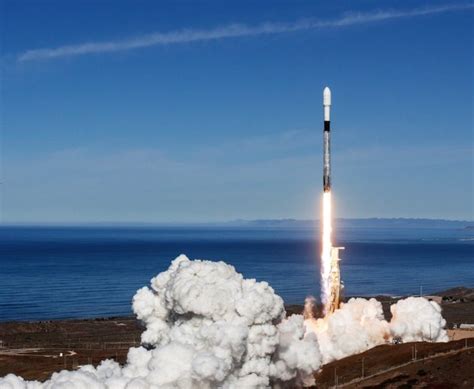 SpaceX launches Falcon 9 rocket for Spaceflight and 64-satellite flock