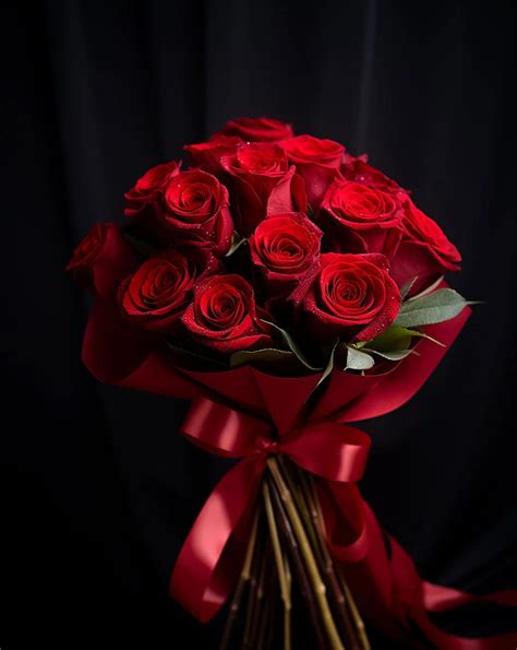 Classic 12 Red Roses Bouquet - Making Dream