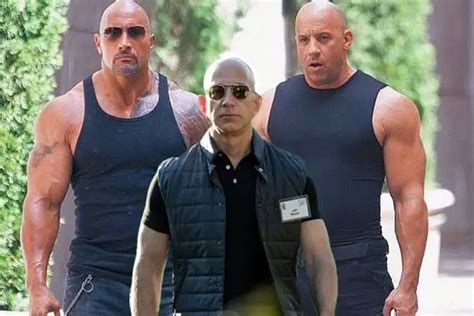 Amazon CEO Jeff Bezos stuns everyone with his macho look, Twitter users ...