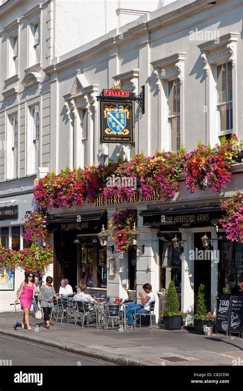 Gloucester road london hi-res stock photography and images - Alamy