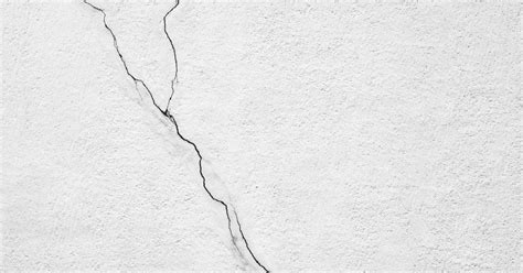 Cracks in Walls: When to Worry - Inspect My Home