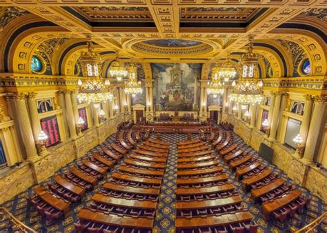 Touring the Beautiful Pennsylvania State Capitol Building - Becky Exploring