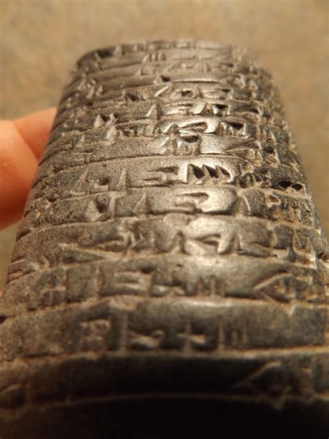 Sumerian / Babylon Cuneiform tablet - Ancient writing Mesopotamia