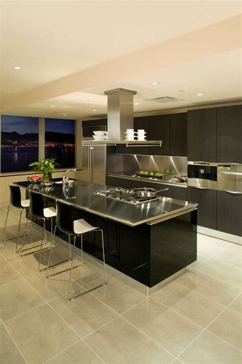 25 Spectacular Kitchens With Island Stoves - Décoration de la maison