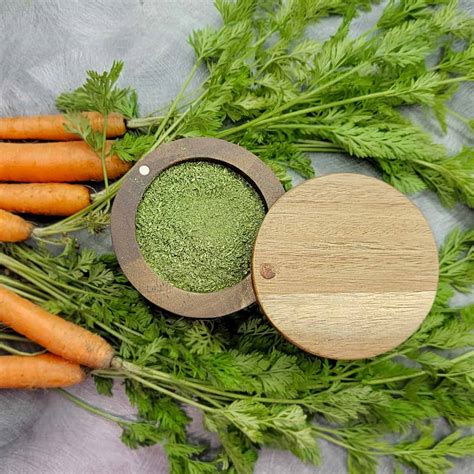 How to Dehydrate Carrot Tops - The Purposeful Pantry