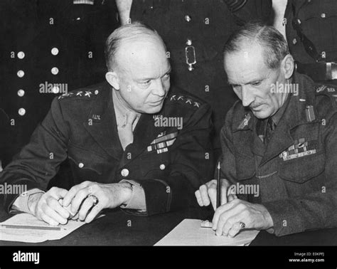 Bernard montgomery el alamein hi-res stock photography and images - Alamy