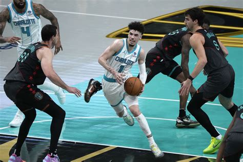 NBA: Hayward, Ball lead late Hornets surge past Wizards | Inquirer Sports