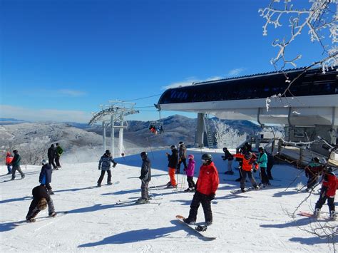 Skiing - Sugar Mountain Resort