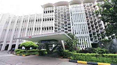 IIT-Bombay is first choice of 65 out of top 100 JEE rankers | Mumbai ...