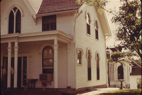 Amelia Earhart's House In Atchison, Kansas, Was A Stunning Gothic ...