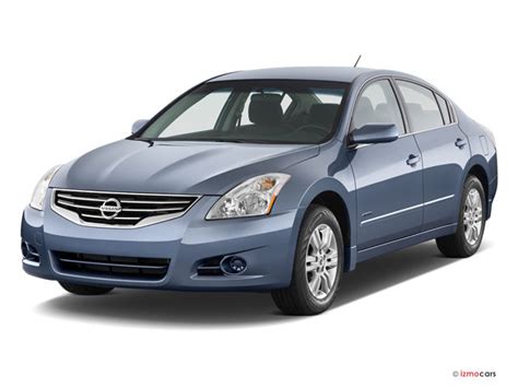 2011 Nissan Altima Hybrid Review, Pricing, & Pictures | U.S. News